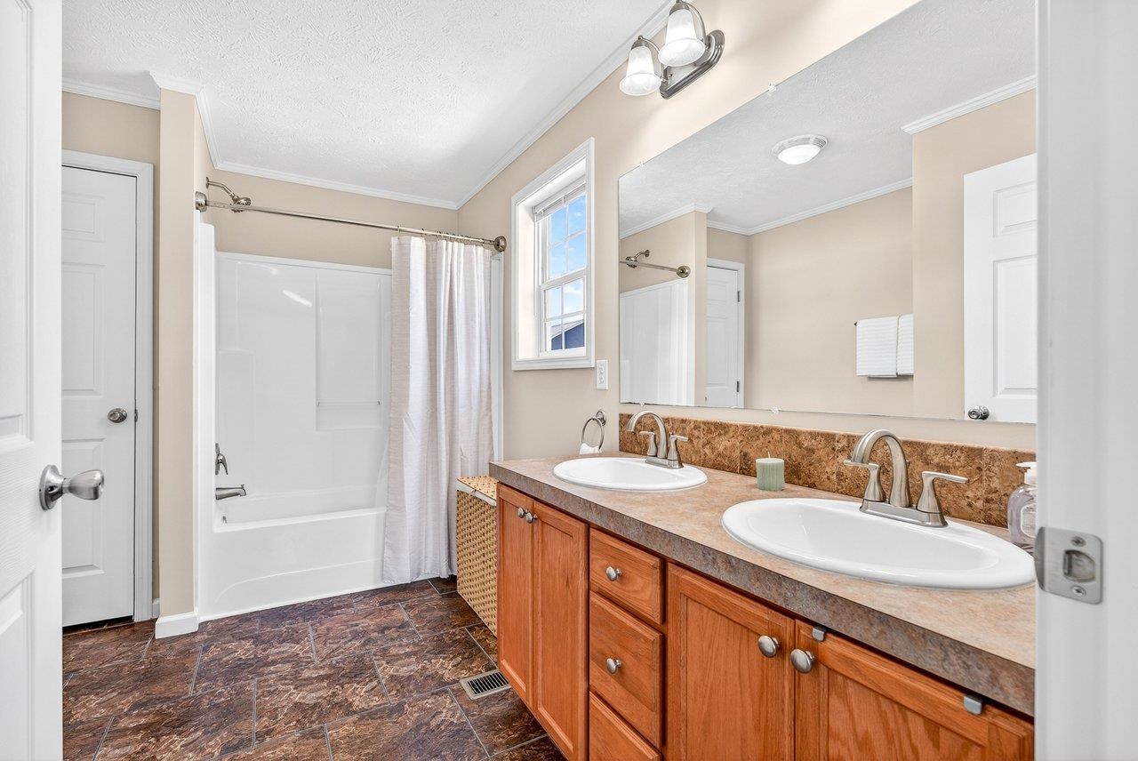 2242 W DRY RIVER RD, DAYTON, Virginia 22821, 4 Bedrooms Bedrooms, ,2 BathroomsBathrooms,Residential,2242 W DRY RIVER RD,677443 MLS # 677443 2242 W DRY RIVER RD, DAYTON, Virginia 22821, 4 Bedrooms Bedrooms, ,2 BathroomsBathrooms,Residential,2242 W DRY RIVER RD,677443 MLS # 677443