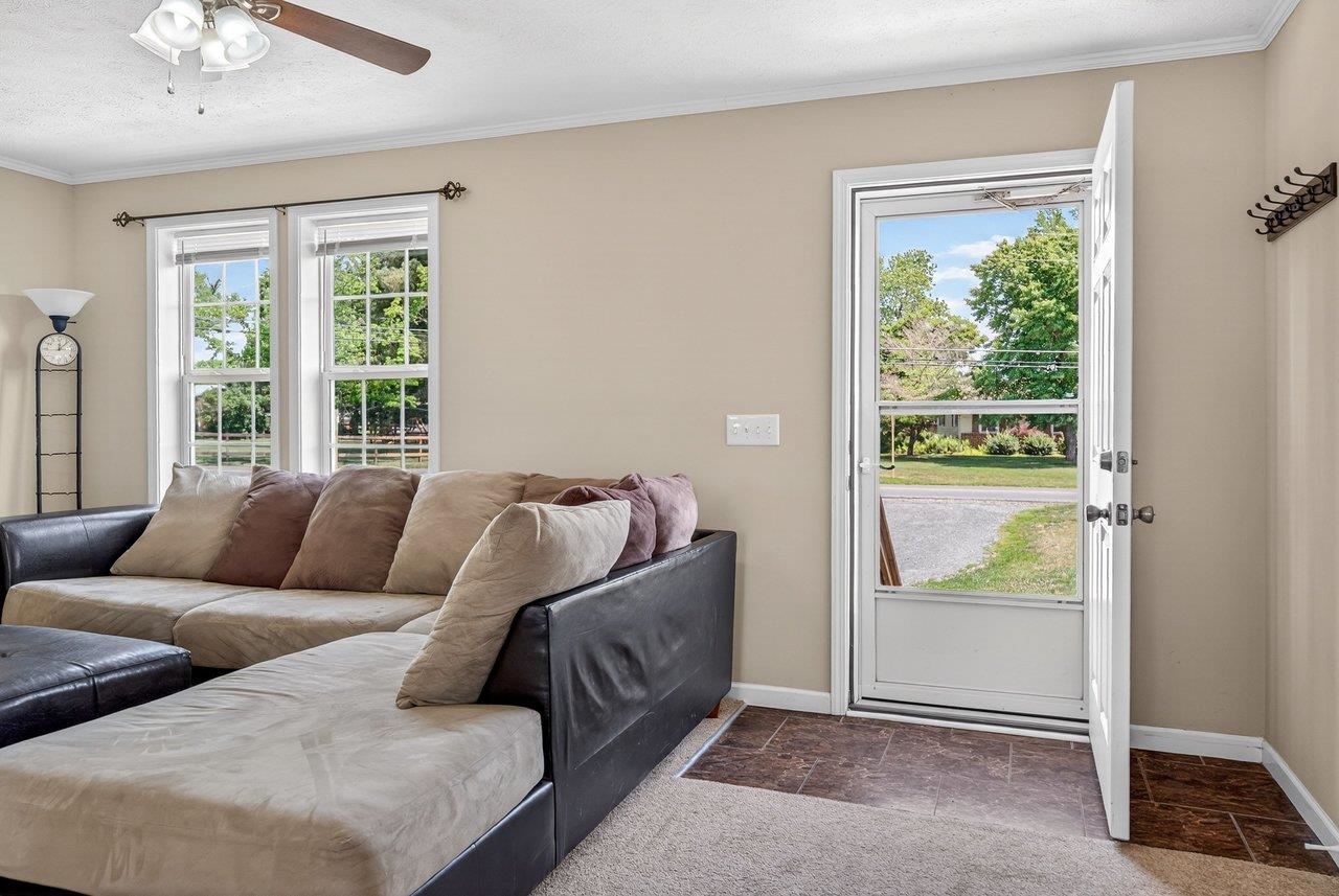 2242 W DRY RIVER RD, DAYTON, Virginia 22821, 4 Bedrooms Bedrooms, ,2 BathroomsBathrooms,Residential,2242 W DRY RIVER RD,677443 MLS # 677443 2242 W DRY RIVER RD, DAYTON, Virginia 22821, 4 Bedrooms Bedrooms, ,2 BathroomsBathrooms,Residential,2242 W DRY RIVER RD,677443 MLS # 677443
