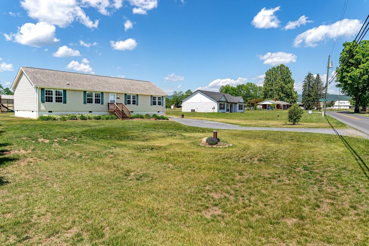 2242 W DRY RIVER RD, DAYTON, Virginia 22821, 4 Bedrooms Bedrooms, ,2 BathroomsBathrooms,Residential,2242 W DRY RIVER RD,677443 MLS # 677443 2242 W DRY RIVER RD, DAYTON, Virginia 22821, 4 Bedrooms Bedrooms, ,2 BathroomsBathrooms,Residential,2242 W DRY RIVER RD,677443 MLS # 677443
