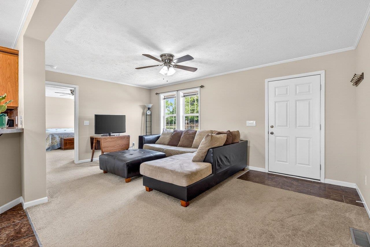 2242 W DRY RIVER RD, DAYTON, Virginia 22821, 4 Bedrooms Bedrooms, ,2 BathroomsBathrooms,Residential,2242 W DRY RIVER RD,677443 MLS # 677443 2242 W DRY RIVER RD, DAYTON, Virginia 22821, 4 Bedrooms Bedrooms, ,2 BathroomsBathrooms,Residential,2242 W DRY RIVER RD,677443 MLS # 677443