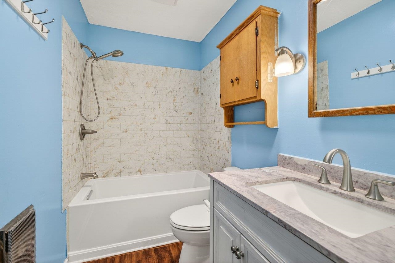 605 13TH ST, GROTTOES, Virginia 24441, 3 Bedrooms Bedrooms, ,1 BathroomBathrooms,Residential,605 13TH ST,677444 MLS # 677444