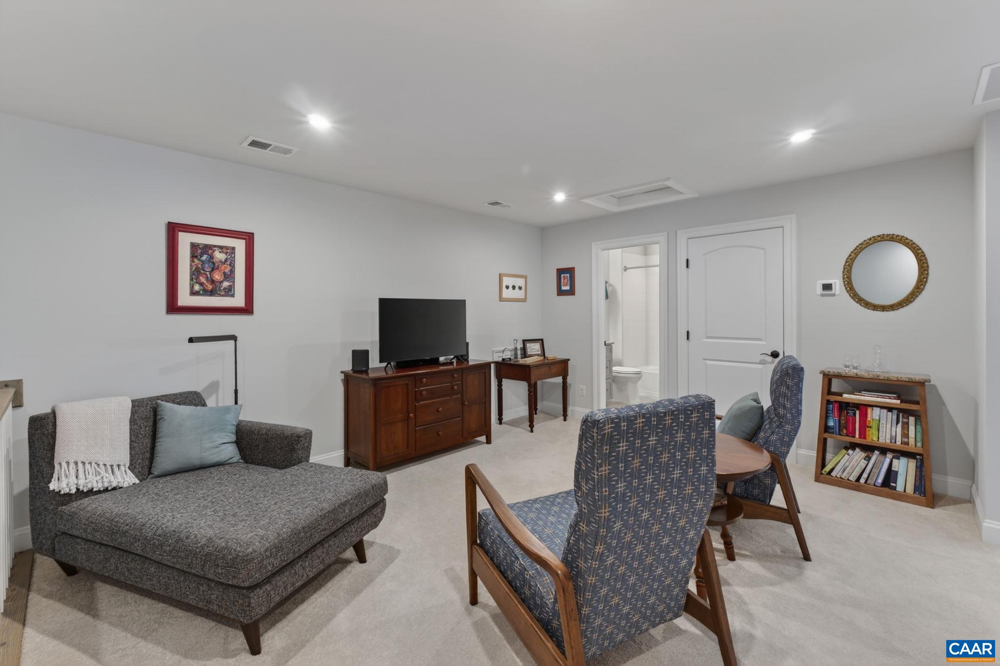 521 CRIMSON ST, CROZET, Virginia 22932, 3 Bedrooms Bedrooms, ,2 BathroomsBathrooms,Residential,521 CRIMSON ST,677450 MLS # 677450
