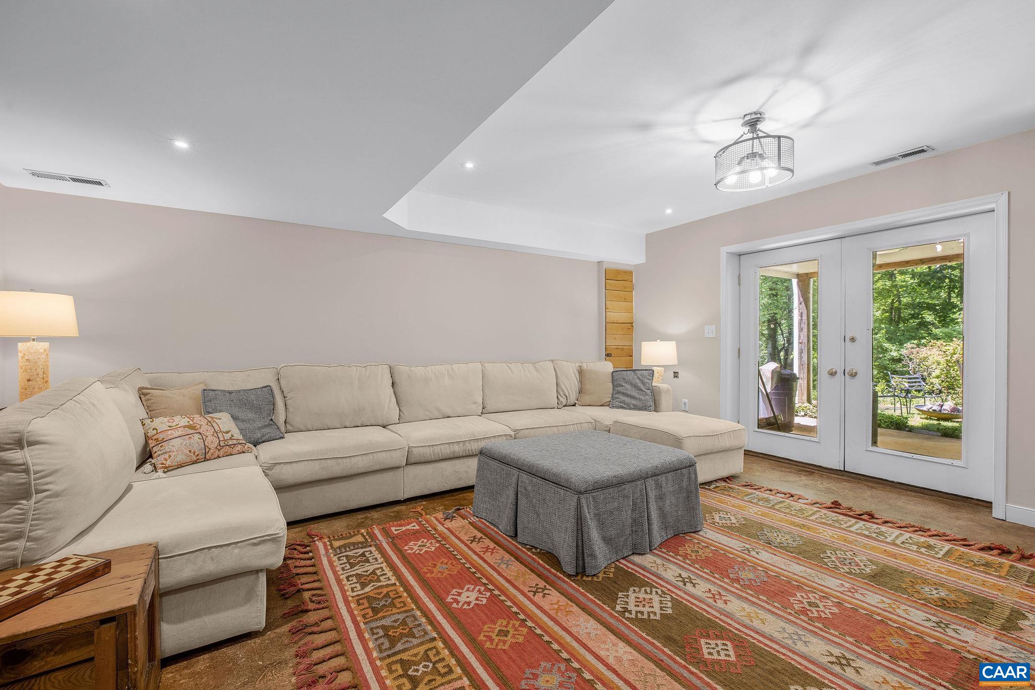 900 FLORDON DR, CHARLOTTESVILLE, Virginia 22901, 4 Bedrooms Bedrooms, ,4 BathroomsBathrooms,Residential,900 FLORDON DR,677457 MLS # 677457 900 FLORDON DR, CHARLOTTESVILLE, Virginia 22901, 4 Bedrooms Bedrooms, ,4 BathroomsBathrooms,Residential,900 FLORDON DR,677457 MLS # 677457