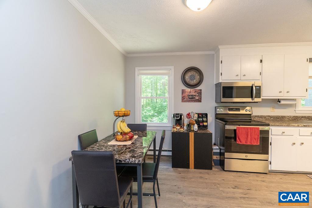 6920 ALBEVANNA SPRING RD, SCOTTSVILLE, Virginia 24590, 3 Bedrooms Bedrooms, ,2 BathroomsBathrooms,Residential,6920 ALBEVANNA SPRING RD,677459 MLS # 677459