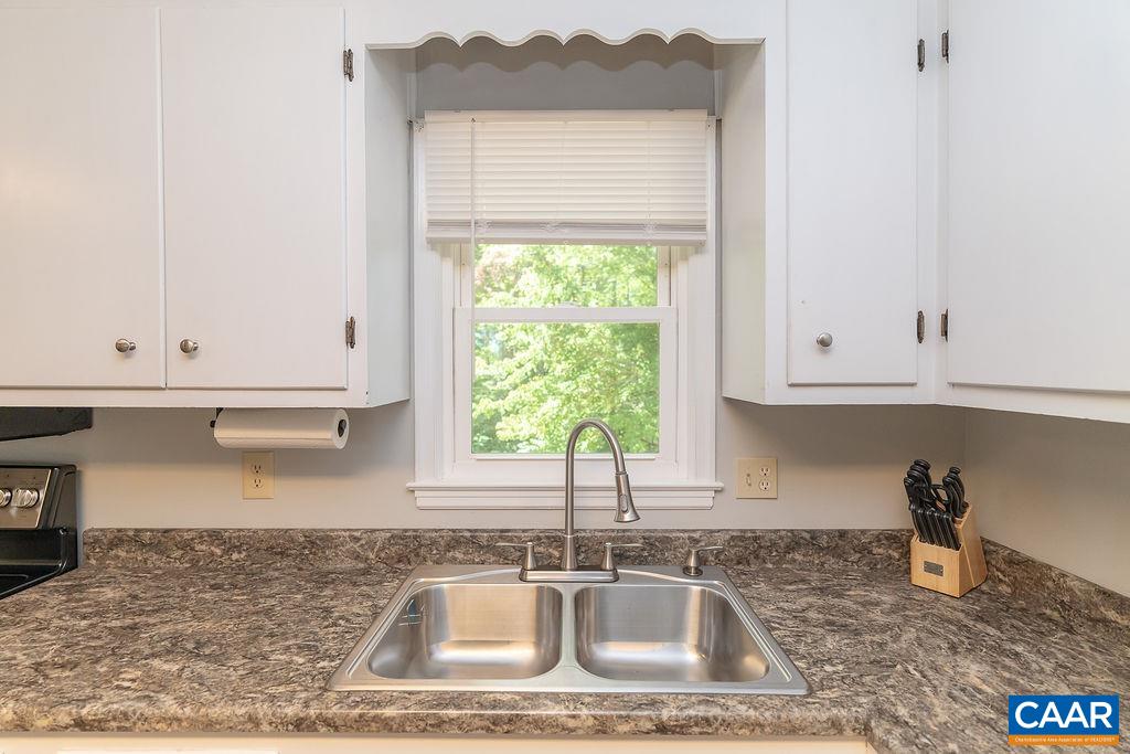 6920 ALBEVANNA SPRING RD, SCOTTSVILLE, Virginia 24590, 3 Bedrooms Bedrooms, ,2 BathroomsBathrooms,Residential,6920 ALBEVANNA SPRING RD,677459 MLS # 677459