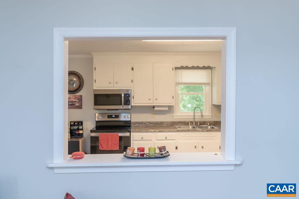 6920 ALBEVANNA SPRING RD, SCOTTSVILLE, Virginia 24590, 3 Bedrooms Bedrooms, ,2 BathroomsBathrooms,Residential,6920 ALBEVANNA SPRING RD,677459 MLS # 677459