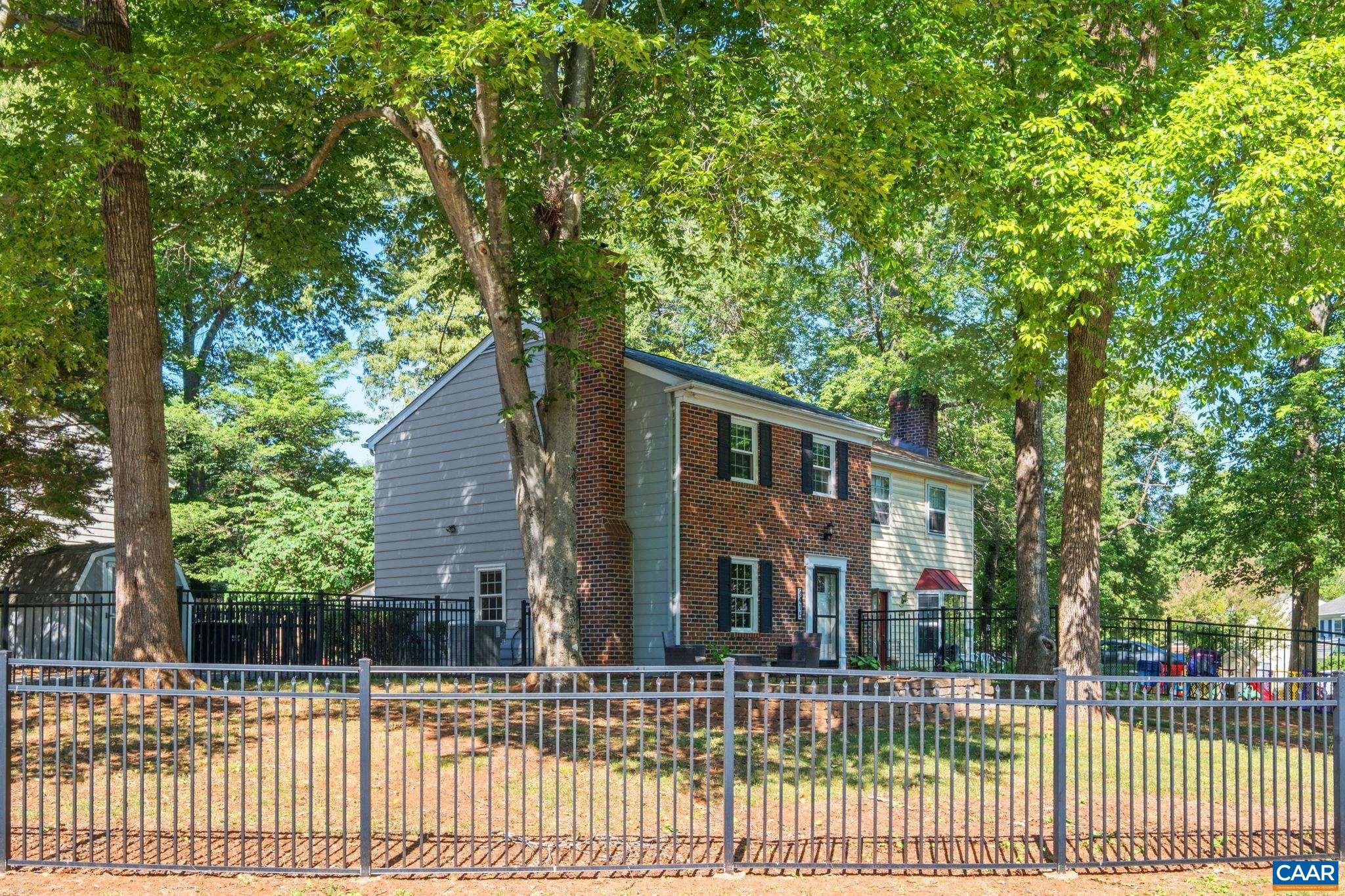 2415 WHITNEY CT, CHARLOTTESVILLE, Virginia 22911, 3 Bedrooms Bedrooms, ,1 BathroomBathrooms,Residential,2415 WHITNEY CT,677461 MLS # 677461 2415 WHITNEY CT, CHARLOTTESVILLE, Virginia 22911, 3 Bedrooms Bedrooms, ,1 BathroomBathrooms,Residential,2415 WHITNEY CT,677461 MLS # 677461