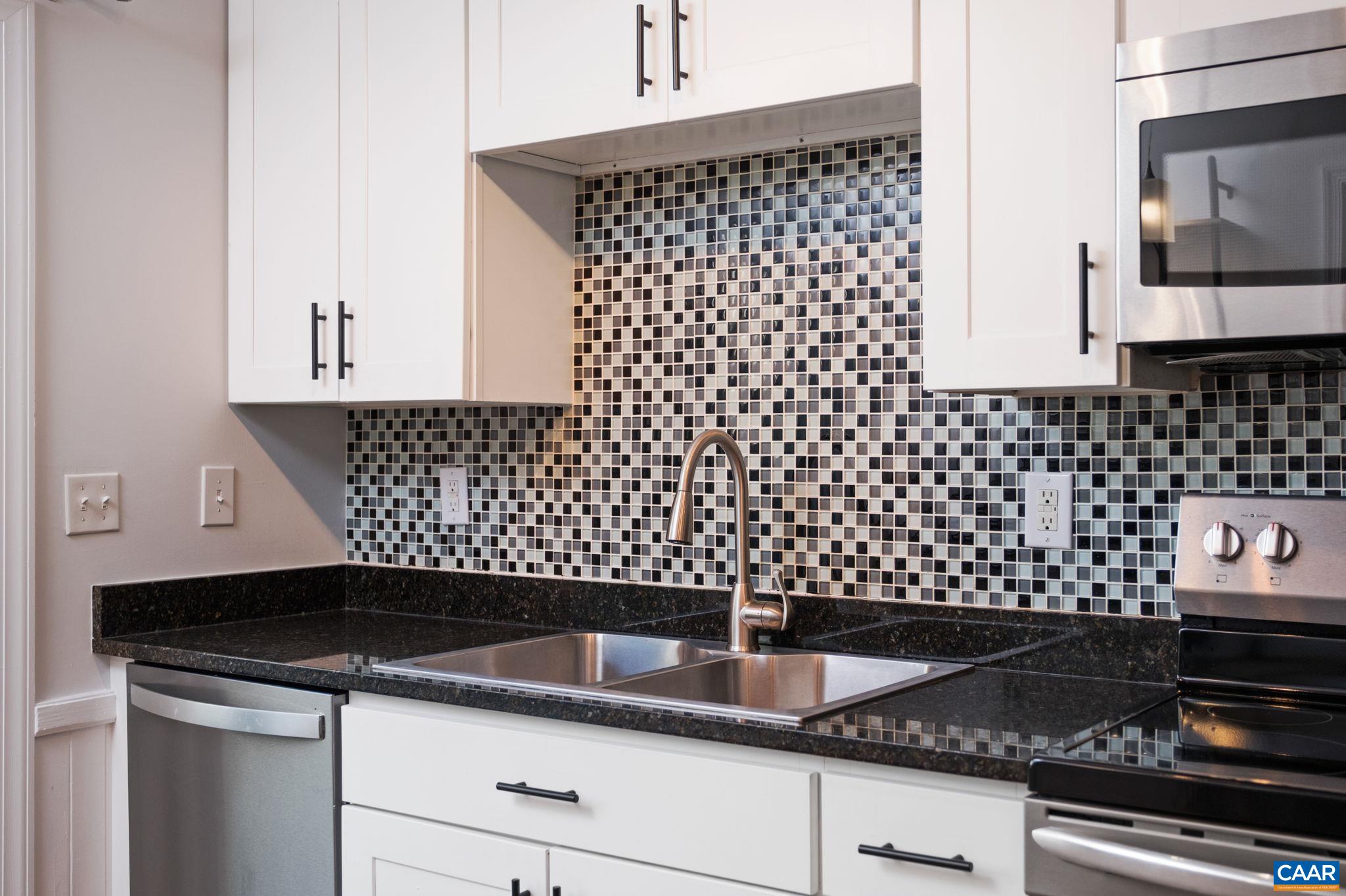2415 WHITNEY CT, CHARLOTTESVILLE, Virginia 22911, 3 Bedrooms Bedrooms, ,1 BathroomBathrooms,Residential,2415 WHITNEY CT,677461 MLS # 677461 2415 WHITNEY CT, CHARLOTTESVILLE, Virginia 22911, 3 Bedrooms Bedrooms, ,1 BathroomBathrooms,Residential,2415 WHITNEY CT,677461 MLS # 677461