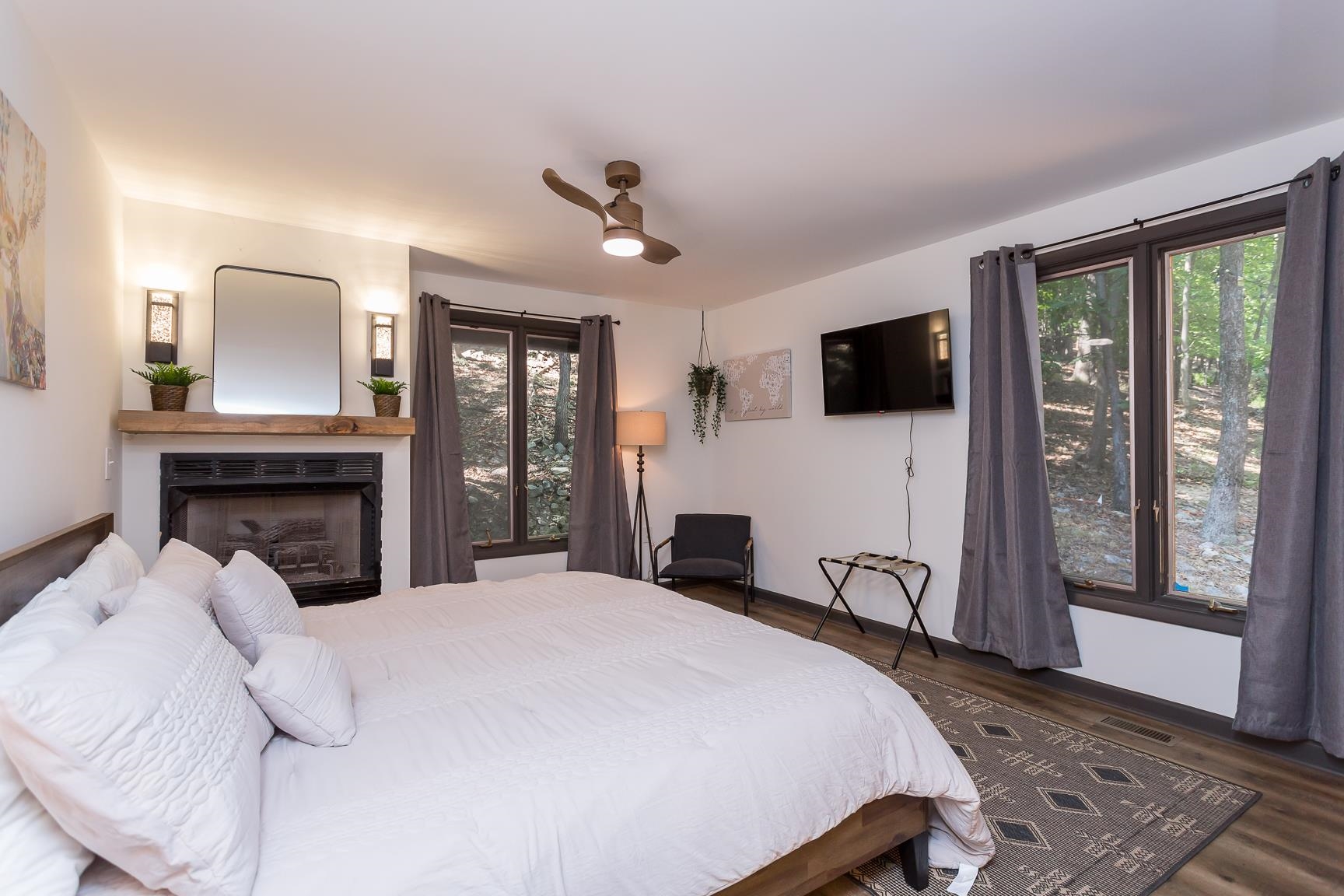 147 CHIPMUNK CT, MCGAHEYSVILLE, Virginia 22840, 7 Bedrooms Bedrooms, ,6 BathroomsBathrooms,Residential,Aspen Lodge,147 CHIPMUNK CT,677466 MLS # 677466 147 CHIPMUNK CT, MCGAHEYSVILLE, Virginia 22840, 7 Bedrooms Bedrooms, ,6 BathroomsBathrooms,Residential,Aspen Lodge,147 CHIPMUNK CT,677466 MLS # 677466