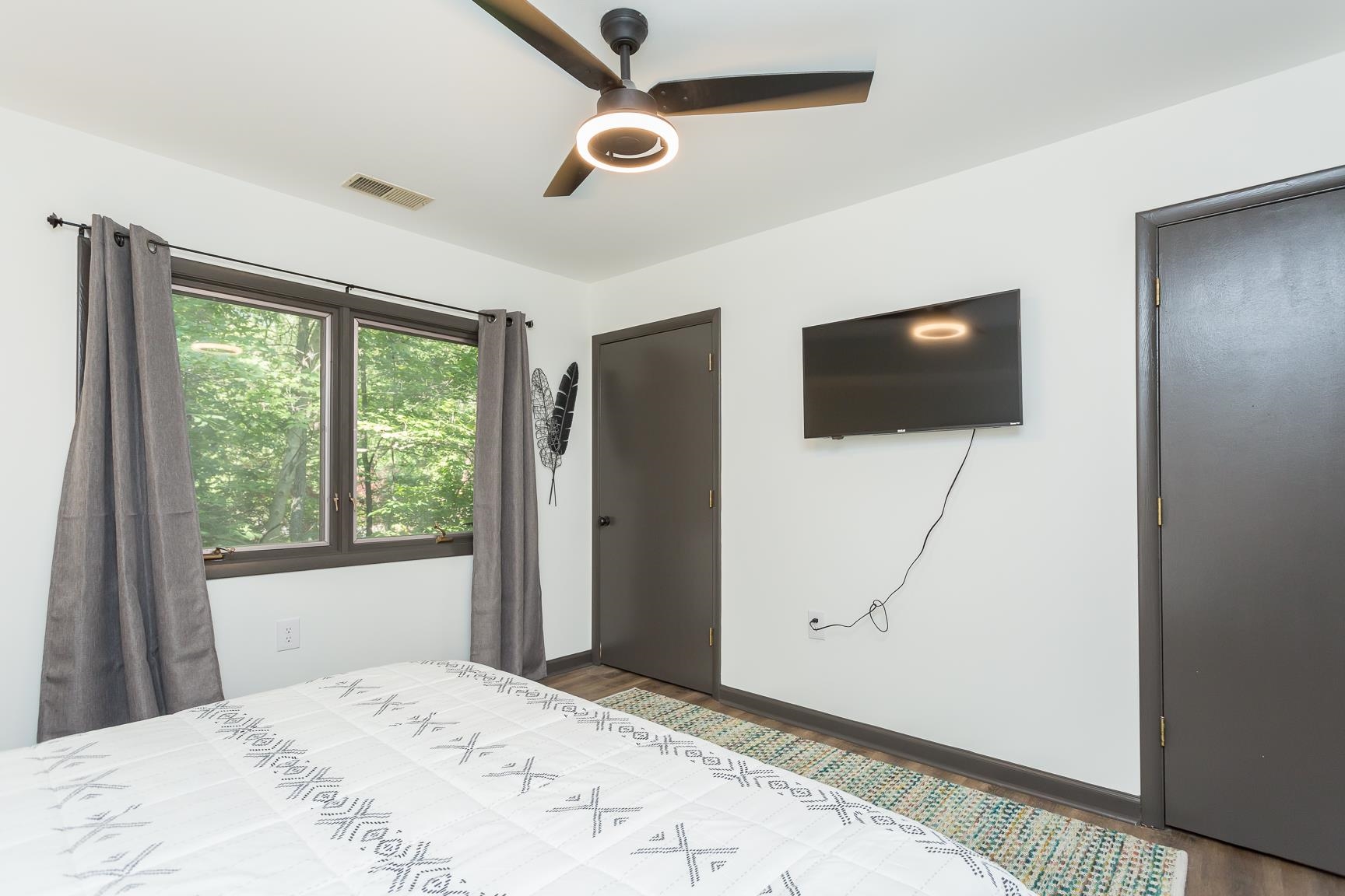 147 CHIPMUNK CT, MCGAHEYSVILLE, Virginia 22840, 7 Bedrooms Bedrooms, ,6 BathroomsBathrooms,Residential,Aspen Lodge,147 CHIPMUNK CT,677466 MLS # 677466 147 CHIPMUNK CT, MCGAHEYSVILLE, Virginia 22840, 7 Bedrooms Bedrooms, ,6 BathroomsBathrooms,Residential,Aspen Lodge,147 CHIPMUNK CT,677466 MLS # 677466
