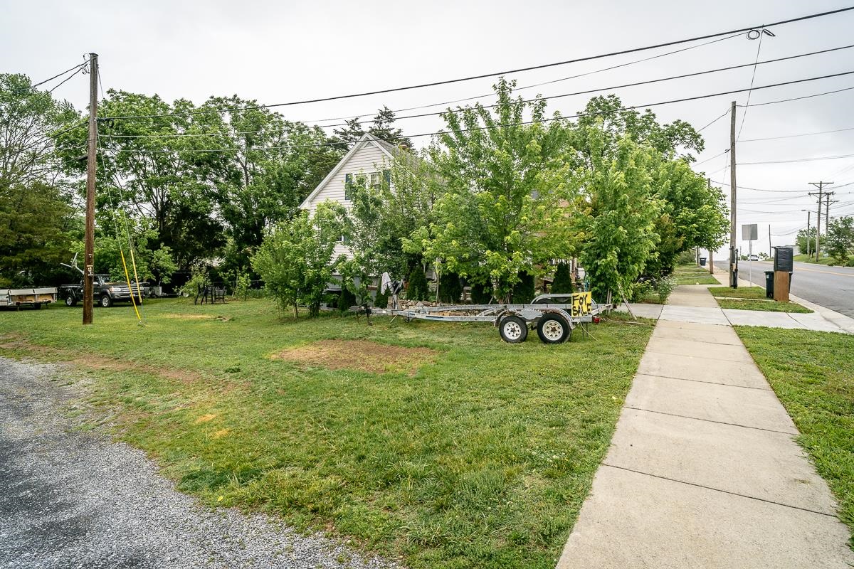 829 VIRGINIA AVE, HARRISONBURG, Virginia 22802, 3 Bedrooms Bedrooms, ,1 BathroomBathrooms,Residential,829 VIRGINIA AVE,677467 MLS # 677467 829 VIRGINIA AVE, HARRISONBURG, Virginia 22802, 3 Bedrooms Bedrooms, ,1 BathroomBathrooms,Residential,829 VIRGINIA AVE,677467 MLS # 677467