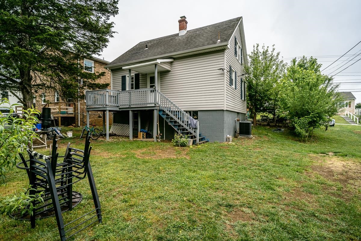 829 VIRGINIA AVE, HARRISONBURG, Virginia 22802, 3 Bedrooms Bedrooms, ,1 BathroomBathrooms,Residential,829 VIRGINIA AVE,677467 MLS # 677467 829 VIRGINIA AVE, HARRISONBURG, Virginia 22802, 3 Bedrooms Bedrooms, ,1 BathroomBathrooms,Residential,829 VIRGINIA AVE,677467 MLS # 677467