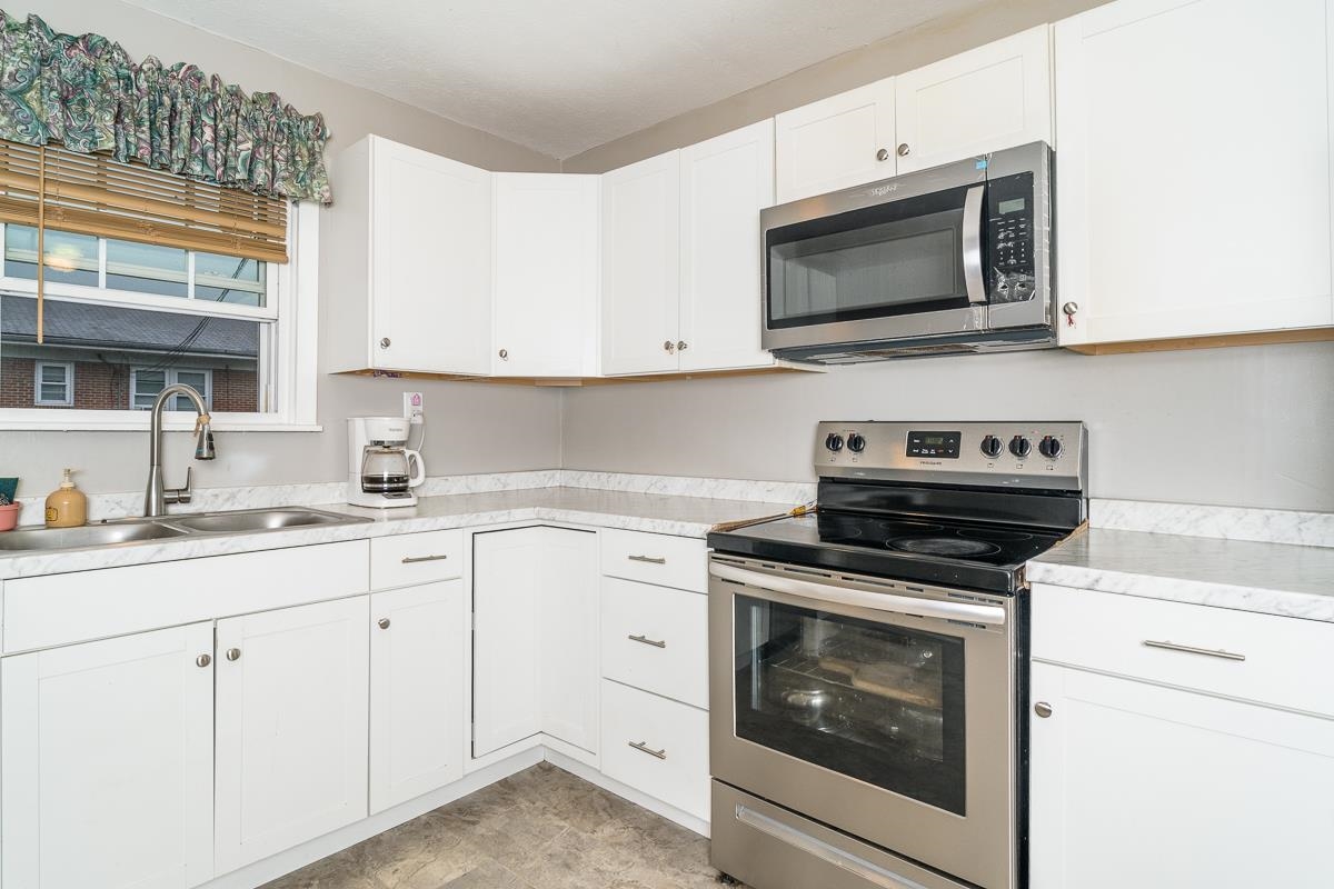 829 VIRGINIA AVE, HARRISONBURG, Virginia 22802, 3 Bedrooms Bedrooms, ,1 BathroomBathrooms,Residential,829 VIRGINIA AVE,677467 MLS # 677467 829 VIRGINIA AVE, HARRISONBURG, Virginia 22802, 3 Bedrooms Bedrooms, ,1 BathroomBathrooms,Residential,829 VIRGINIA AVE,677467 MLS # 677467