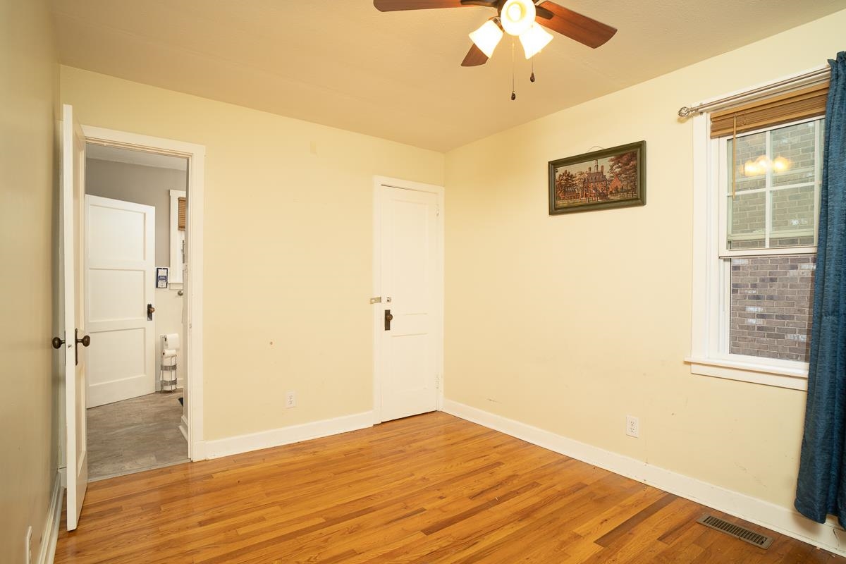 829 VIRGINIA AVE, HARRISONBURG, Virginia 22802, 3 Bedrooms Bedrooms, ,1 BathroomBathrooms,Residential,829 VIRGINIA AVE,677467 MLS # 677467 829 VIRGINIA AVE, HARRISONBURG, Virginia 22802, 3 Bedrooms Bedrooms, ,1 BathroomBathrooms,Residential,829 VIRGINIA AVE,677467 MLS # 677467