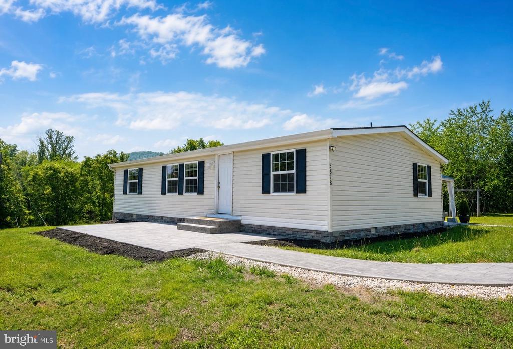 5878 N SEMINOLE TRL, BRIGHTWOOD, Virginia 22715, 3 Bedrooms Bedrooms, ,2 BathroomsBathrooms,Residential,5878 N SEMINOLE TRL,VAMA2002764 MLS # VAMA2002764 5878 N SEMINOLE TRL, BRIGHTWOOD, Virginia 22715, 3 Bedrooms Bedrooms, ,2 BathroomsBathrooms,Residential,5878 N SEMINOLE TRL,VAMA2002764 MLS # VAMA2002764
