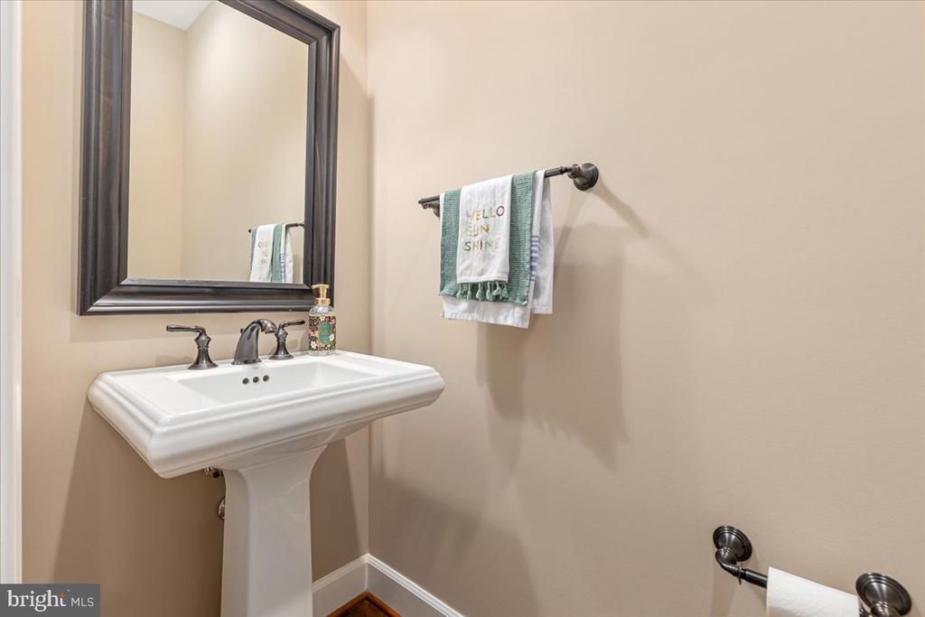 5400 FREE STATE RD, MARSHALL, Virginia 20115, 5 Bedrooms Bedrooms, ,4 BathroomsBathrooms,Residential,5400 FREE STATE RD,VAFQ2021982 MLS # VAFQ2021982 5400 FREE STATE RD, MARSHALL, Virginia 20115, 5 Bedrooms Bedrooms, ,4 BathroomsBathrooms,Residential,5400 FREE STATE RD,VAFQ2021982 MLS # VAFQ2021982