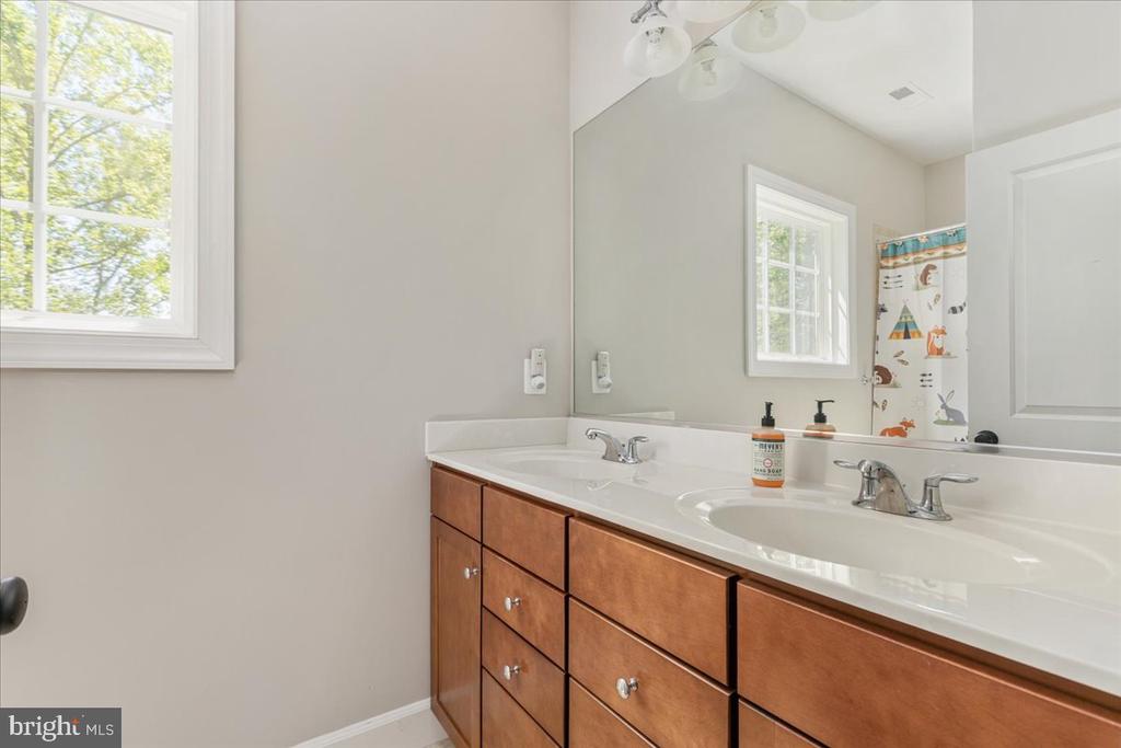 5400 FREE STATE RD, MARSHALL, Virginia 20115, 5 Bedrooms Bedrooms, ,4 BathroomsBathrooms,Residential,5400 FREE STATE RD,VAFQ2021982 MLS # VAFQ2021982 5400 FREE STATE RD, MARSHALL, Virginia 20115, 5 Bedrooms Bedrooms, ,4 BathroomsBathrooms,Residential,5400 FREE STATE RD,VAFQ2021982 MLS # VAFQ2021982