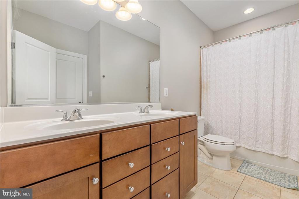 5400 FREE STATE RD, MARSHALL, Virginia 20115, 5 Bedrooms Bedrooms, ,4 BathroomsBathrooms,Residential,5400 FREE STATE RD,VAFQ2021982 MLS # VAFQ2021982 5400 FREE STATE RD, MARSHALL, Virginia 20115, 5 Bedrooms Bedrooms, ,4 BathroomsBathrooms,Residential,5400 FREE STATE RD,VAFQ2021982 MLS # VAFQ2021982