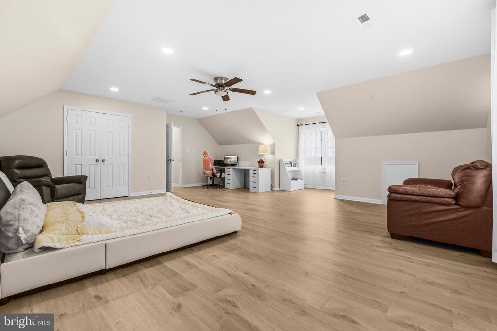 6087 BALLS MILL RD, MIDLAND, Virginia 22728, 5 Bedrooms Bedrooms, ,3 BathroomsBathrooms,Residential,6087 BALLS MILL RD,VAFQ2022094 MLS # VAFQ2022094