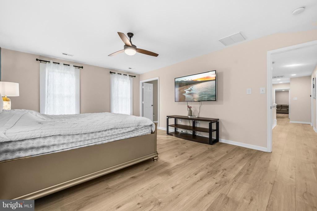 6087 BALLS MILL RD, MIDLAND, Virginia 22728, 5 Bedrooms Bedrooms, ,3 BathroomsBathrooms,Residential,6087 BALLS MILL RD,VAFQ2022094 MLS # VAFQ2022094