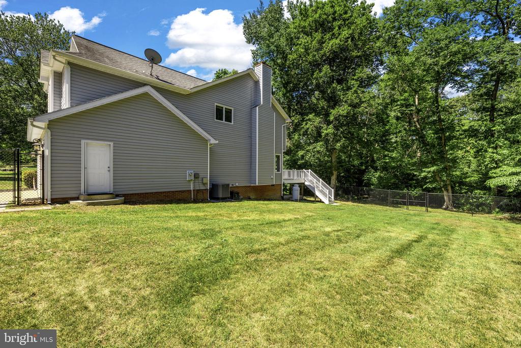 1520 CLOVER DR, FREDERICKSBURG, Virginia 22407, 3 Bedrooms Bedrooms, ,2 BathroomsBathrooms,Residential,1520 CLOVER DR,VASP2041962 MLS # VASP2041962 1520 CLOVER DR, FREDERICKSBURG, Virginia 22407, 3 Bedrooms Bedrooms, ,2 BathroomsBathrooms,Residential,1520 CLOVER DR,VASP2041962 MLS # VASP2041962