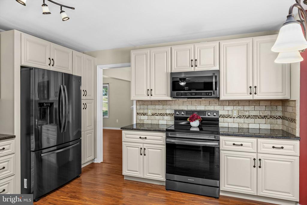 1520 CLOVER DR, FREDERICKSBURG, Virginia 22407, 3 Bedrooms Bedrooms, ,2 BathroomsBathrooms,Residential,1520 CLOVER DR,VASP2041962 MLS # VASP2041962 1520 CLOVER DR, FREDERICKSBURG, Virginia 22407, 3 Bedrooms Bedrooms, ,2 BathroomsBathrooms,Residential,1520 CLOVER DR,VASP2041962 MLS # VASP2041962