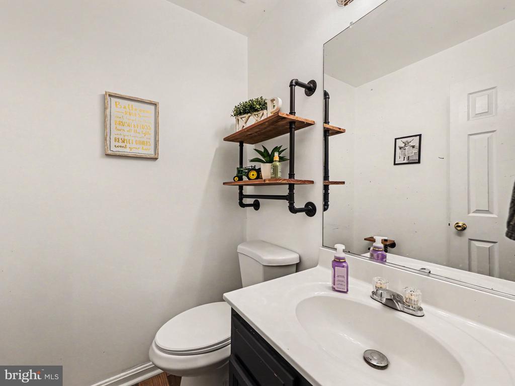 4420 STRIBLING DR, BEALETON, Virginia 22712, 3 Bedrooms Bedrooms, ,2 BathroomsBathrooms,Residential,4420 STRIBLING DR,VAFQ2021934 MLS # VAFQ2021934 4420 STRIBLING DR, BEALETON, Virginia 22712, 3 Bedrooms Bedrooms, ,2 BathroomsBathrooms,Residential,4420 STRIBLING DR,VAFQ2021934 MLS # VAFQ2021934