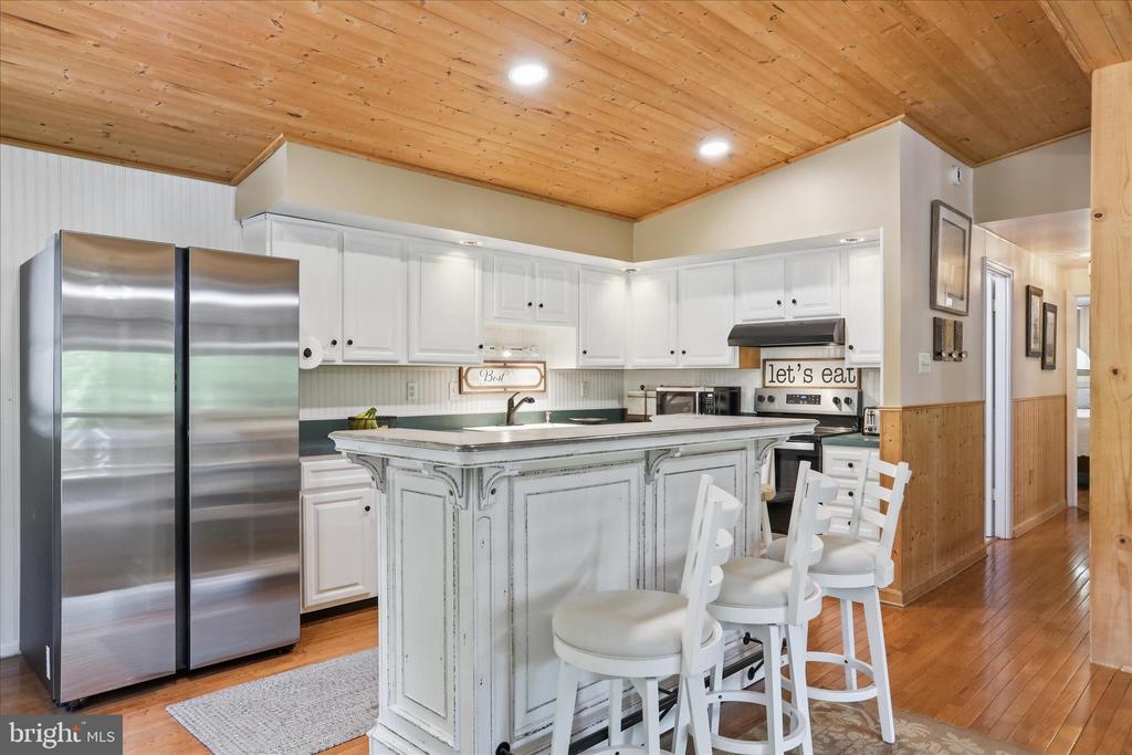 13010 BELLE MEADE LN, MARKHAM, Virginia 22643, 4 Bedrooms Bedrooms, ,3 BathroomsBathrooms,Residential,13010 BELLE MEADE LN,VAFQ2022078 MLS # VAFQ2022078