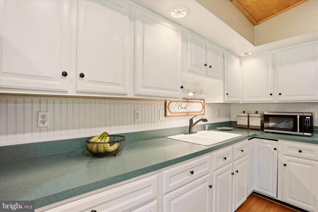 13010 BELLE MEADE LN, MARKHAM, Virginia 22643, 4 Bedrooms Bedrooms, ,3 BathroomsBathrooms,Residential,13010 BELLE MEADE LN,VAFQ2022078 MLS # VAFQ2022078