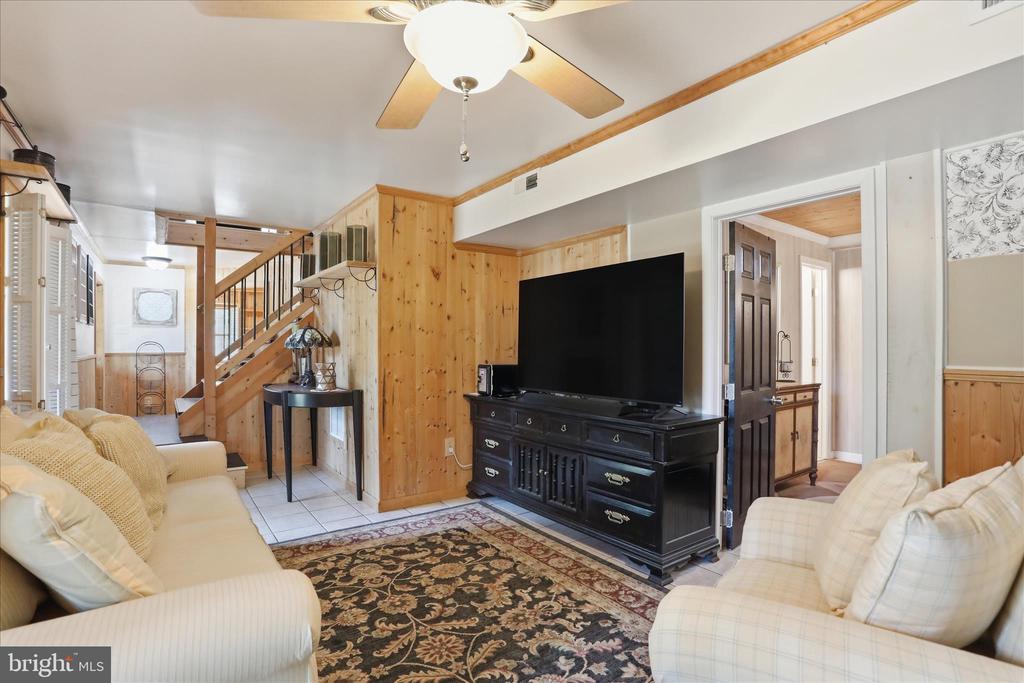 13010 BELLE MEADE LN, MARKHAM, Virginia 22643, 4 Bedrooms Bedrooms, ,3 BathroomsBathrooms,Residential,13010 BELLE MEADE LN,VAFQ2022078 MLS # VAFQ2022078