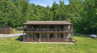 13010 BELLE MEADE LN, MARKHAM, Virginia 22643, 4 Bedrooms Bedrooms, ,3 BathroomsBathrooms,Residential,13010 BELLE MEADE LN,VAFQ2022078 MLS # VAFQ2022078