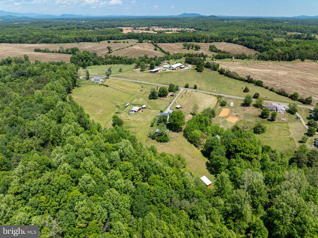 4253 S BLUE RIDGE, ROCHELLE, Virginia 22738, 4 Bedrooms Bedrooms, ,3 BathroomsBathrooms,Residential,4253 S BLUE RIDGE,VAMA2002778 MLS # VAMA2002778