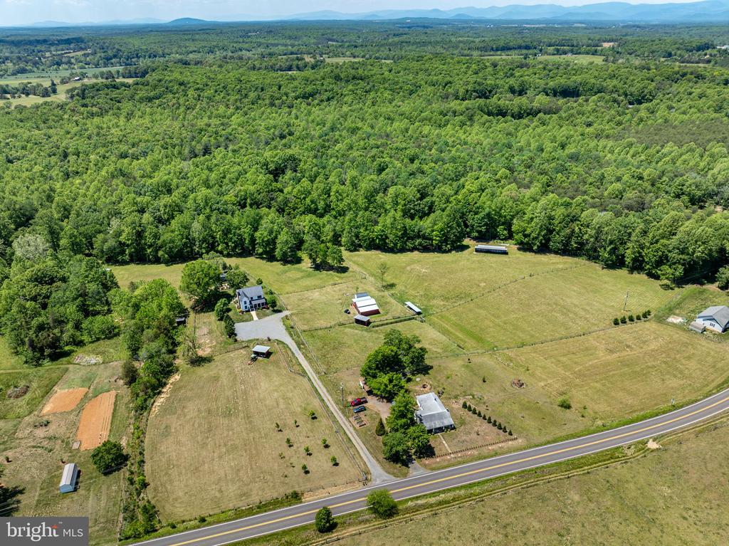 4253 S BLUE RIDGE, ROCHELLE, Virginia 22738, 4 Bedrooms Bedrooms, ,3 BathroomsBathrooms,Residential,4253 S BLUE RIDGE,VAMA2002778 MLS # VAMA2002778