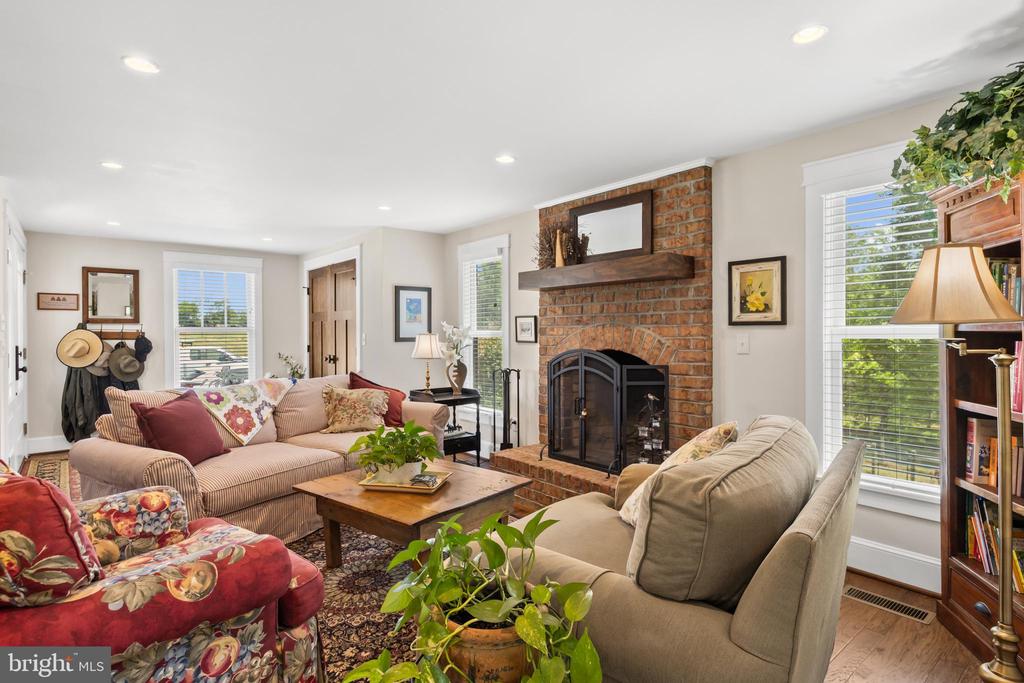4253 S BLUE RIDGE, ROCHELLE, Virginia 22738, 4 Bedrooms Bedrooms, ,3 BathroomsBathrooms,Residential,4253 S BLUE RIDGE,VAMA2002778 MLS # VAMA2002778