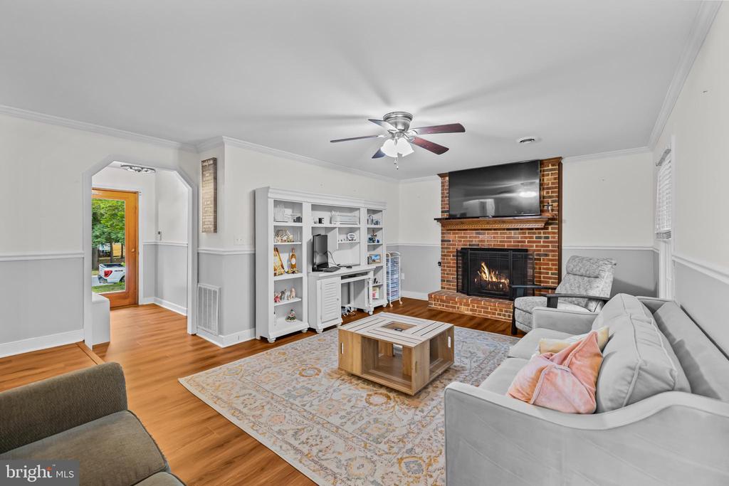 204 BOWEN DR, FREDERICKSBURG, Virginia 22407, 3 Bedrooms Bedrooms, ,2 BathroomsBathrooms,Residential,MILL GARDEN,204 BOWEN DR,VASP2042014 MLS # VASP2042014 204 BOWEN DR, FREDERICKSBURG, Virginia 22407, 3 Bedrooms Bedrooms, ,2 BathroomsBathrooms,Residential,MILL GARDEN,204 BOWEN DR,VASP2042014 MLS # VASP2042014