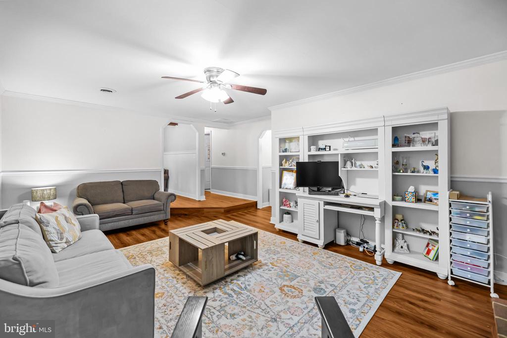 204 BOWEN DR, FREDERICKSBURG, Virginia 22407, 3 Bedrooms Bedrooms, ,2 BathroomsBathrooms,Residential,MILL GARDEN,204 BOWEN DR,VASP2042014 MLS # VASP2042014 204 BOWEN DR, FREDERICKSBURG, Virginia 22407, 3 Bedrooms Bedrooms, ,2 BathroomsBathrooms,Residential,MILL GARDEN,204 BOWEN DR,VASP2042014 MLS # VASP2042014