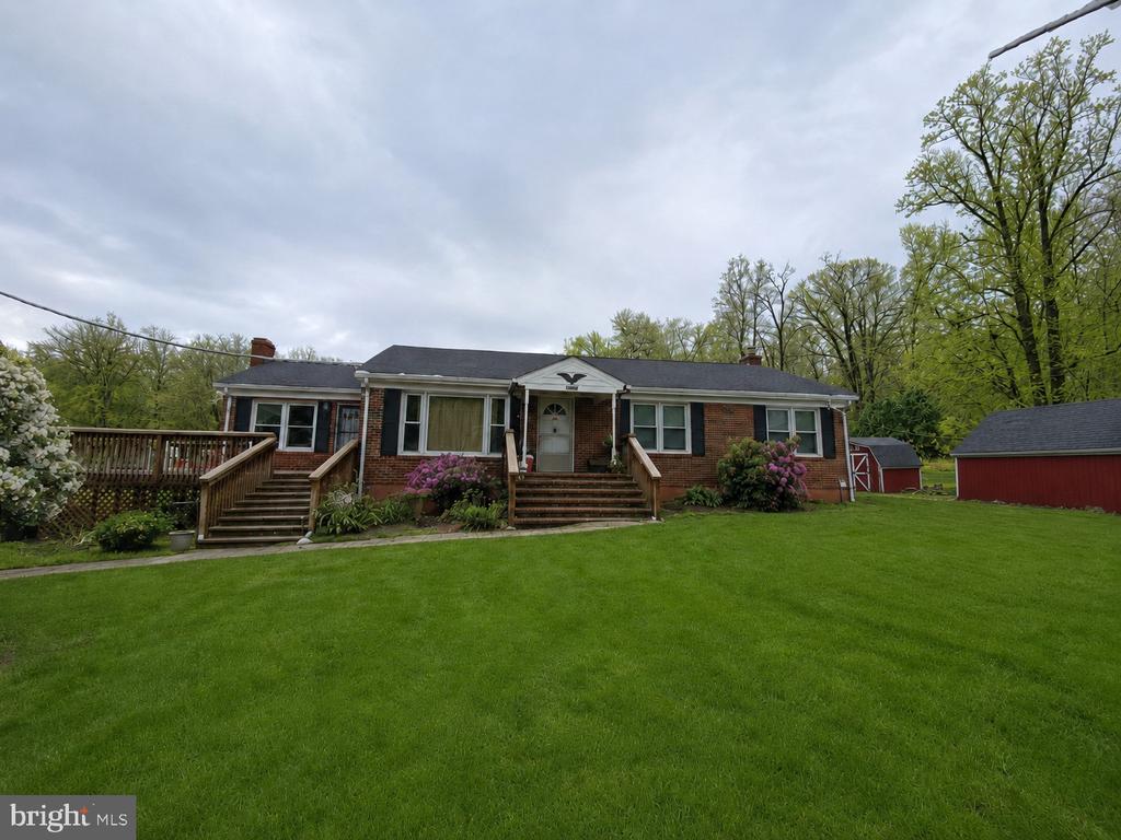 18019 LEE HWY, AMISSVILLE, Virginia 20106, 3 Bedrooms Bedrooms, ,3 BathroomsBathrooms,Residential,18019 LEE HWY,VACU2013696 MLS # VACU2013696