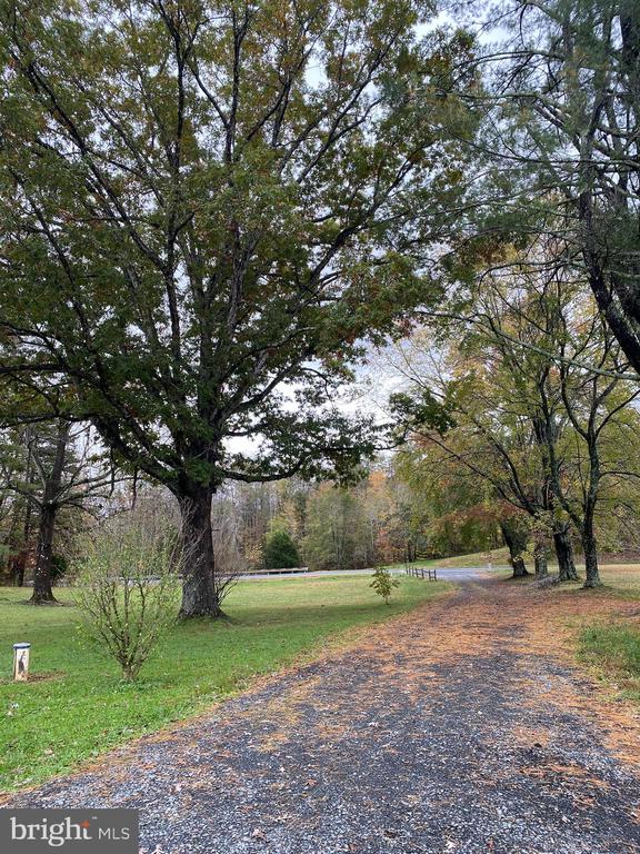 18019 LEE HWY, AMISSVILLE, Virginia 20106, 3 Bedrooms Bedrooms, ,3 BathroomsBathrooms,Residential,18019 LEE HWY,VACU2013696 MLS # VACU2013696 18019 LEE HWY, AMISSVILLE, Virginia 20106, 3 Bedrooms Bedrooms, ,3 BathroomsBathrooms,Residential,18019 LEE HWY,VACU2013696 MLS # VACU2013696