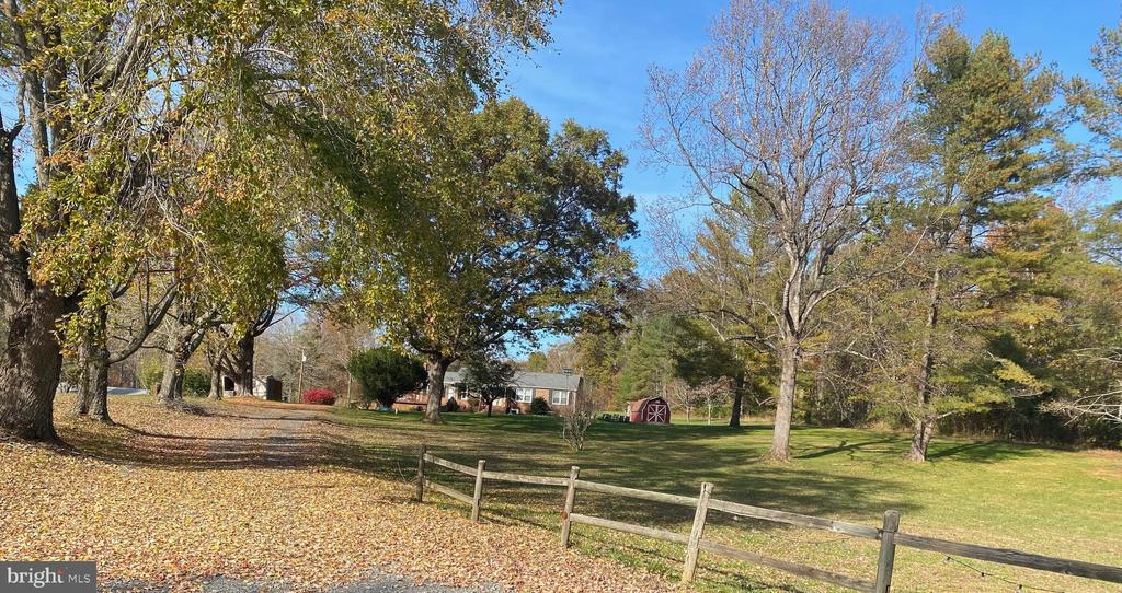 18019 LEE HWY, AMISSVILLE, Virginia 20106, 3 Bedrooms Bedrooms, ,3 BathroomsBathrooms,Residential,18019 LEE HWY,VACU2013696 MLS # VACU2013696 18019 LEE HWY, AMISSVILLE, Virginia 20106, 3 Bedrooms Bedrooms, ,3 BathroomsBathrooms,Residential,18019 LEE HWY,VACU2013696 MLS # VACU2013696