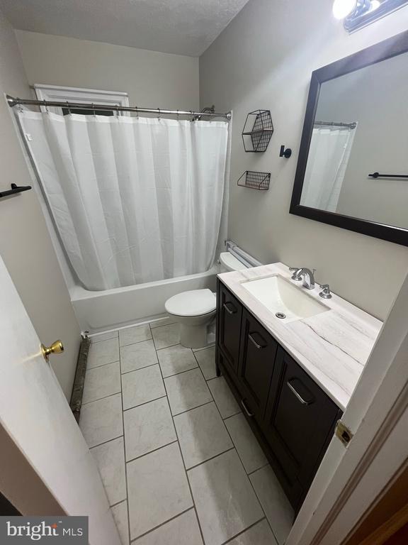 18019 LEE HWY, AMISSVILLE, Virginia 20106, 3 Bedrooms Bedrooms, ,3 BathroomsBathrooms,Residential,18019 LEE HWY,VACU2013696 MLS # VACU2013696 18019 LEE HWY, AMISSVILLE, Virginia 20106, 3 Bedrooms Bedrooms, ,3 BathroomsBathrooms,Residential,18019 LEE HWY,VACU2013696 MLS # VACU2013696