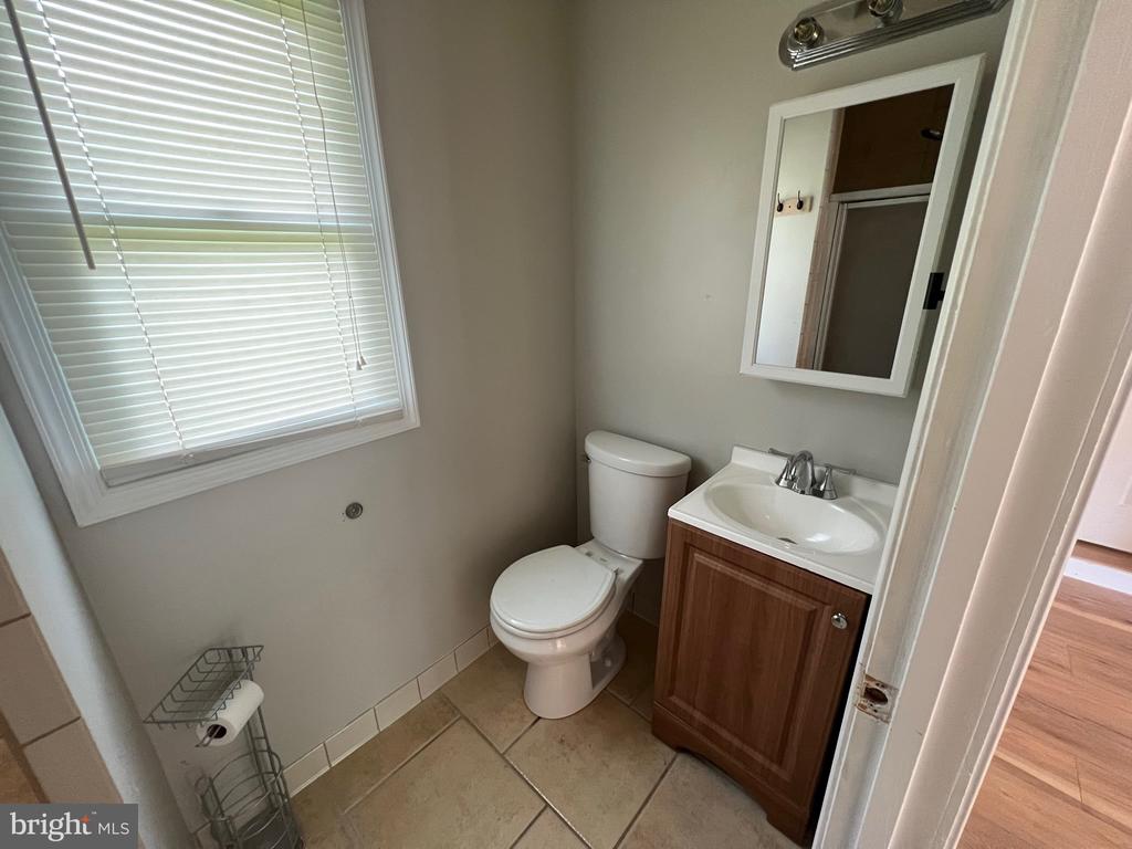 18019 LEE HWY, AMISSVILLE, Virginia 20106, 3 Bedrooms Bedrooms, ,3 BathroomsBathrooms,Residential,18019 LEE HWY,VACU2013696 MLS # VACU2013696 18019 LEE HWY, AMISSVILLE, Virginia 20106, 3 Bedrooms Bedrooms, ,3 BathroomsBathrooms,Residential,18019 LEE HWY,VACU2013696 MLS # VACU2013696