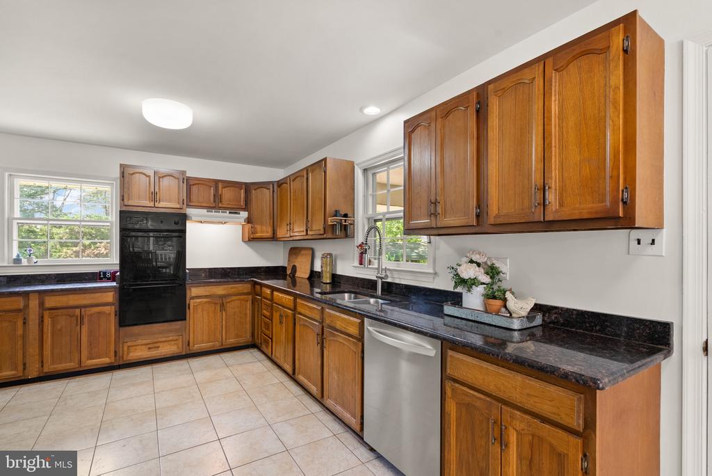 8131 TALL PINES LN, CATLETT, Virginia 20119, 5 Bedrooms Bedrooms, ,2 BathroomsBathrooms,Residential,8131 TALL PINES LN,VAFQ2022144 MLS # VAFQ2022144 8131 TALL PINES LN, CATLETT, Virginia 20119, 5 Bedrooms Bedrooms, ,2 BathroomsBathrooms,Residential,8131 TALL PINES LN,VAFQ2022144 MLS # VAFQ2022144