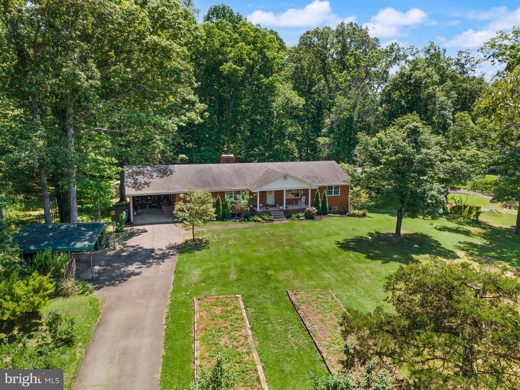 8131 TALL PINES LN, CATLETT, Virginia 20119, 5 Bedrooms Bedrooms, ,2 BathroomsBathrooms,Residential,8131 TALL PINES LN,VAFQ2022144 MLS # VAFQ2022144 8131 TALL PINES LN, CATLETT, Virginia 20119, 5 Bedrooms Bedrooms, ,2 BathroomsBathrooms,Residential,8131 TALL PINES LN,VAFQ2022144 MLS # VAFQ2022144