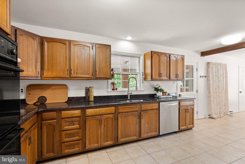 8131 TALL PINES LN, CATLETT, Virginia 20119, 5 Bedrooms Bedrooms, ,2 BathroomsBathrooms,Residential,8131 TALL PINES LN,VAFQ2022144 MLS # VAFQ2022144 8131 TALL PINES LN, CATLETT, Virginia 20119, 5 Bedrooms Bedrooms, ,2 BathroomsBathrooms,Residential,8131 TALL PINES LN,VAFQ2022144 MLS # VAFQ2022144