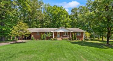 8131 TALL PINES LN, CATLETT, Virginia 20119, 5 Bedrooms Bedrooms, ,2 BathroomsBathrooms,Residential,8131 TALL PINES LN,VAFQ2022144 MLS # VAFQ2022144