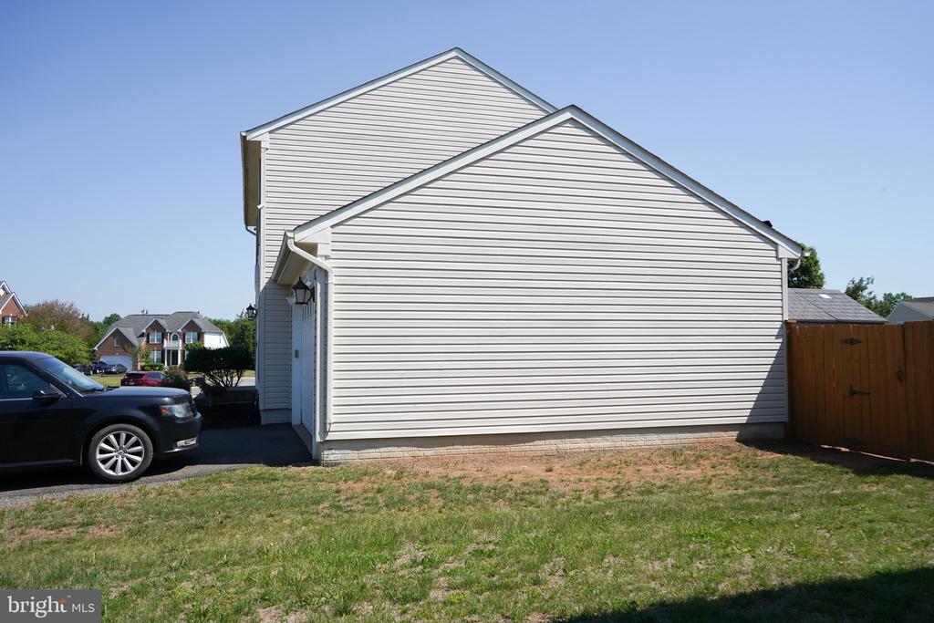 11145 EAGLE CT, BEALETON, Virginia 22712, 5 Bedrooms Bedrooms, ,3 BathroomsBathrooms,Residential,11145 EAGLE CT,VAFQ2022172 MLS # VAFQ2022172