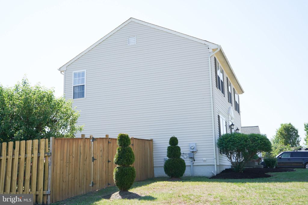 11145 EAGLE CT, BEALETON, Virginia 22712, 5 Bedrooms Bedrooms, ,3 BathroomsBathrooms,Residential,11145 EAGLE CT,VAFQ2022172 MLS # VAFQ2022172