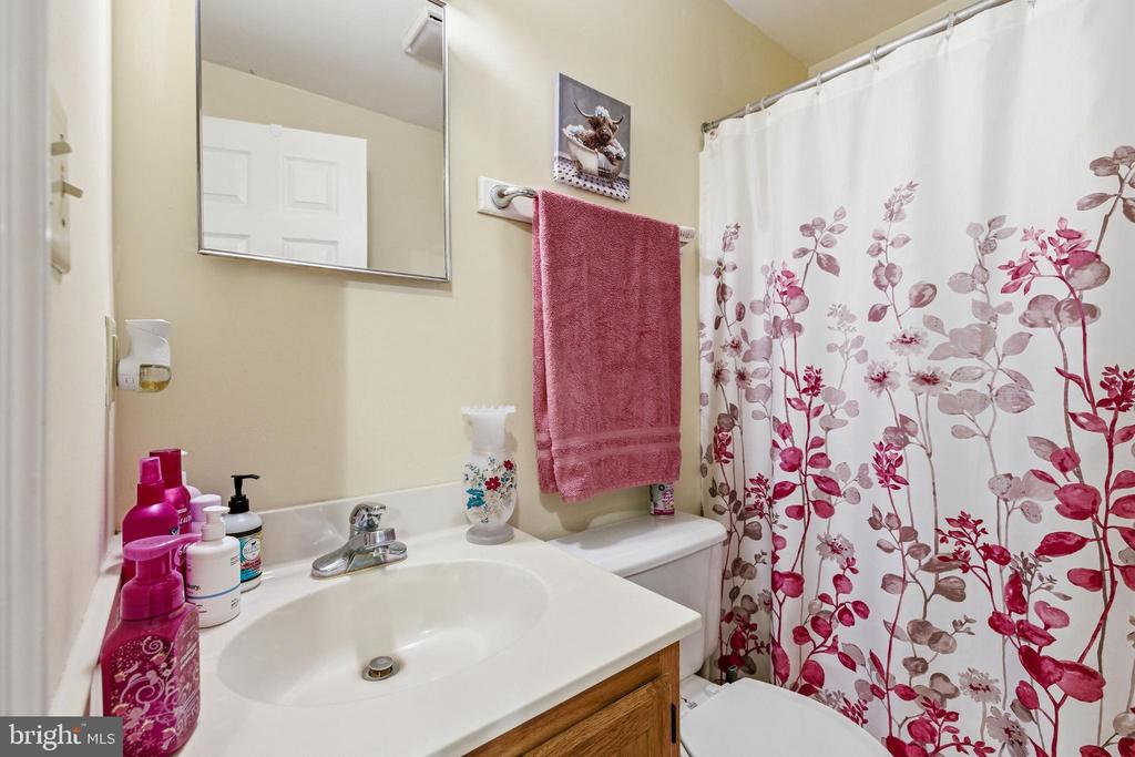 117 WARREN AVE, SHENANDOAH, Virginia 22849, 4 Bedrooms Bedrooms, ,4 BathroomsBathrooms,Residential,117 WARREN AVE,VAPA2006378 MLS # VAPA2006378 117 WARREN AVE, SHENANDOAH, Virginia 22849, 4 Bedrooms Bedrooms, ,4 BathroomsBathrooms,Residential,117 WARREN AVE,VAPA2006378 MLS # VAPA2006378