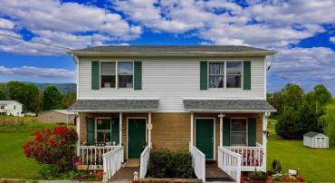 117 WARREN AVE, SHENANDOAH, Virginia 22849, 4 Bedrooms Bedrooms, ,4 BathroomsBathrooms,Residential,117 WARREN AVE,VAPA2006378 MLS # VAPA2006378