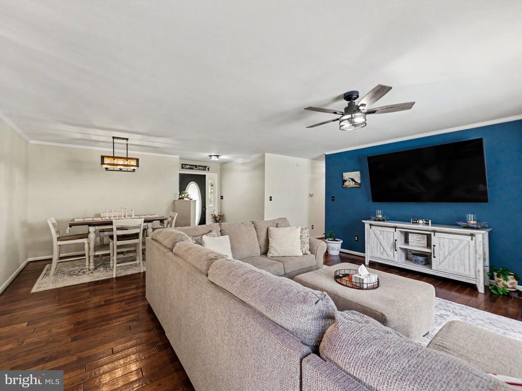 7462 KEITH RD, WARRENTON, Virginia 20186, 5 Bedrooms Bedrooms, ,3 BathroomsBathrooms,Residential,7462 KEITH RD,VAFQ2022148 MLS # VAFQ2022148 7462 KEITH RD, WARRENTON, Virginia 20186, 5 Bedrooms Bedrooms, ,3 BathroomsBathrooms,Residential,7462 KEITH RD,VAFQ2022148 MLS # VAFQ2022148